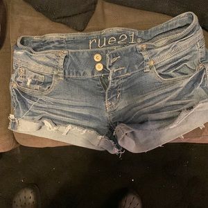 Rue 21